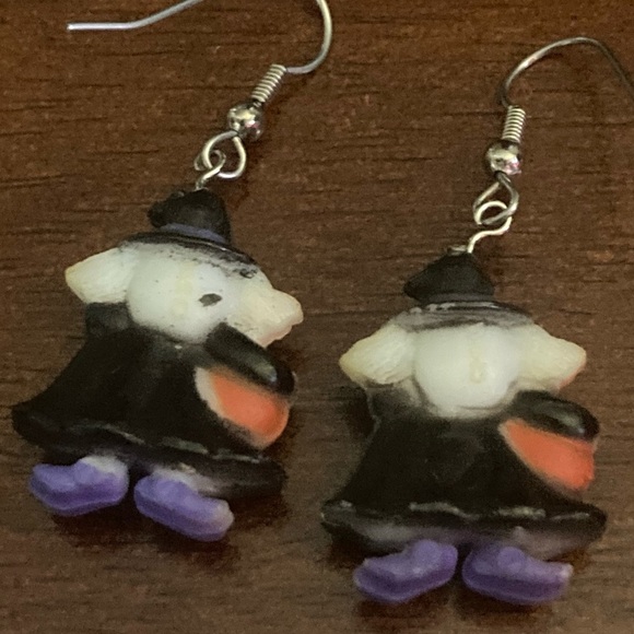 80s/90s Halloween Witch Earrings - Picture 5 of 8